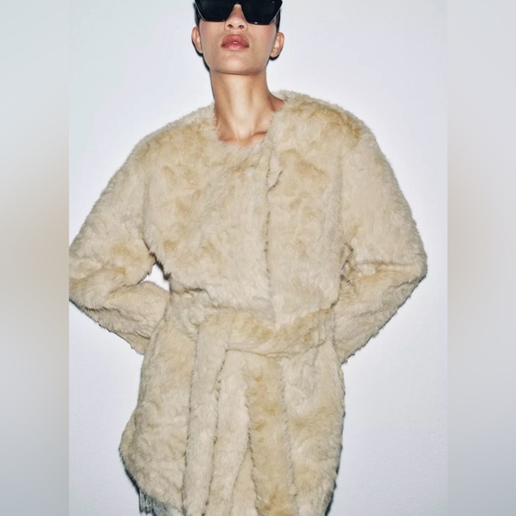 Zara Cream Faux Fur Jacket - Picture 3 of 7